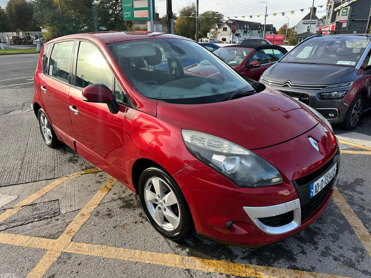 Renault Scenic MPV, Diesel, 2010, Red