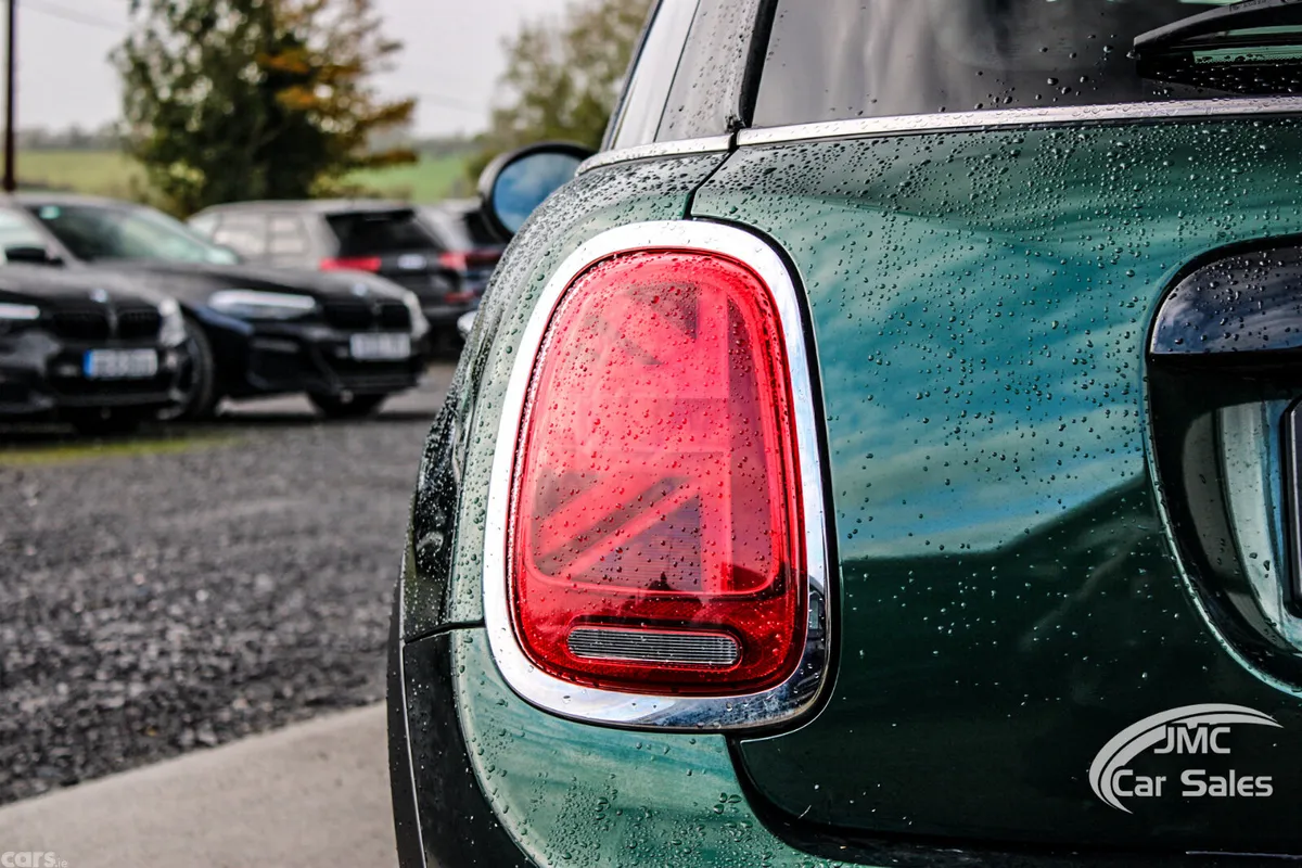 Mini Cooper Hatchback, Diesel, 2018, Green