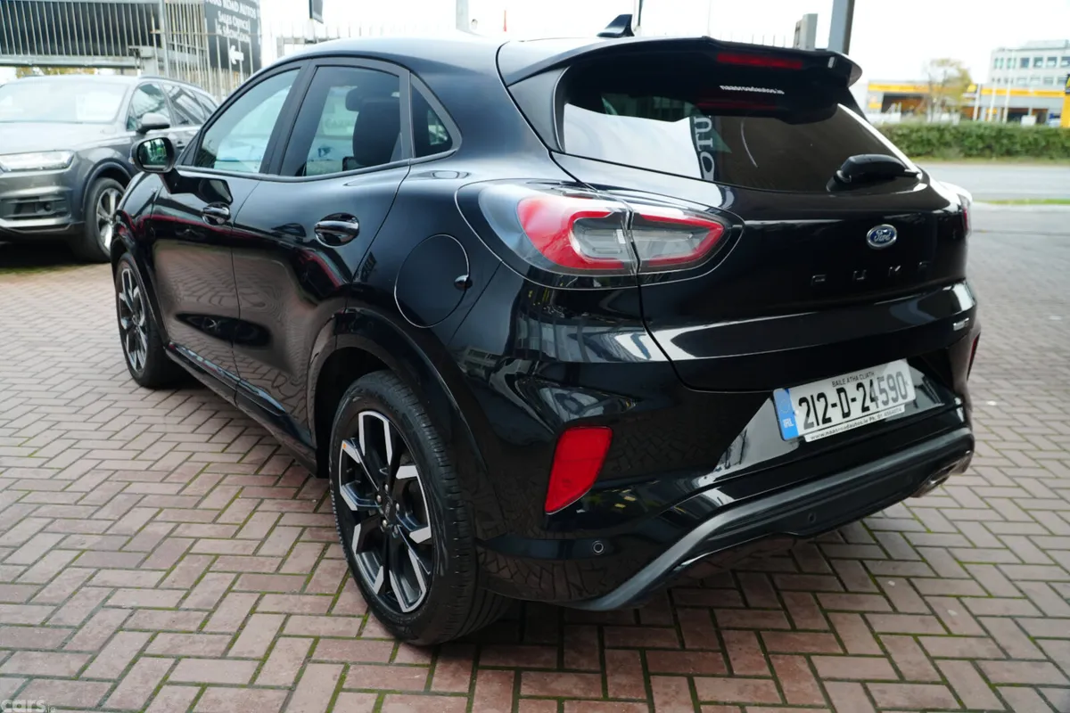 Ford Puma Hatchback, Petrol, 2021, Black