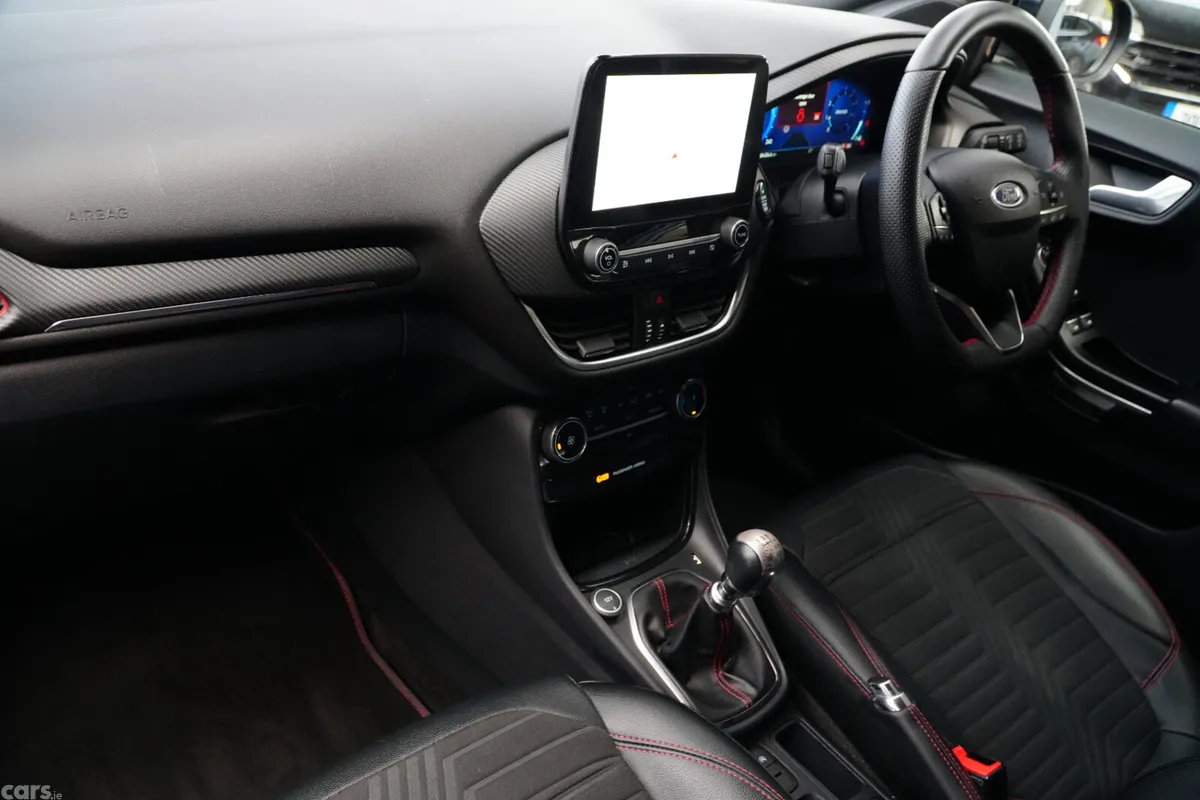 Ford Puma Hatchback, Petrol, 2021, Black