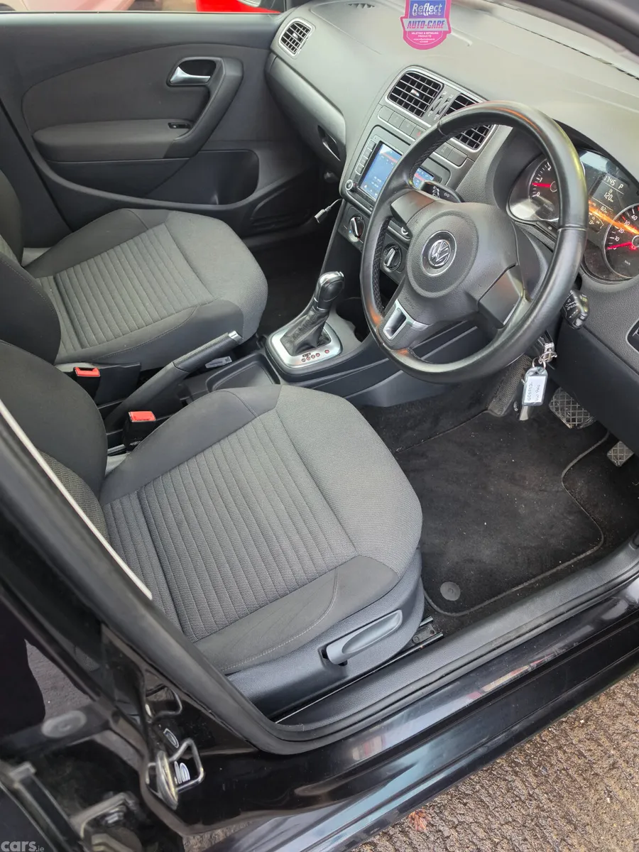 Volkswagen Polo Hatchback, Petrol, 2012, Black