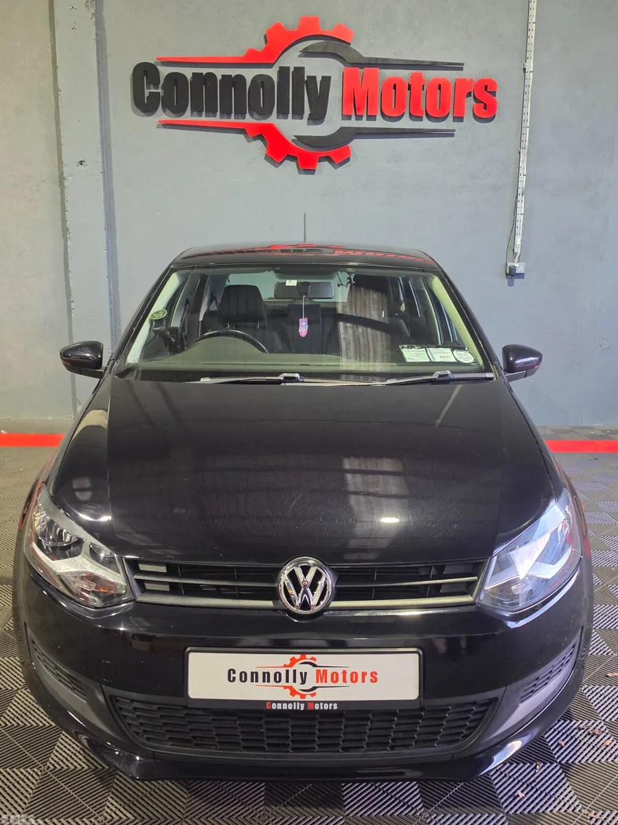 Volkswagen Polo Hatchback, Petrol, 2012, Black