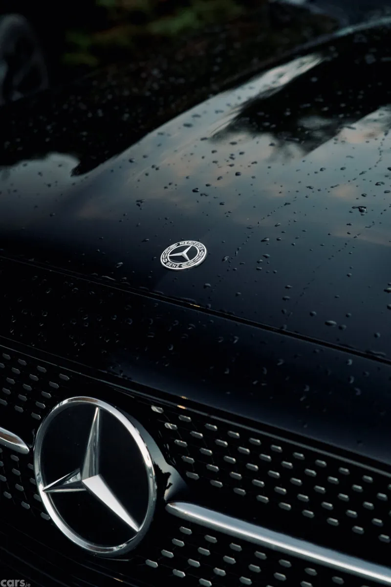 Mercedes-Benz 220 Saloon, Diesel, 2021, Black