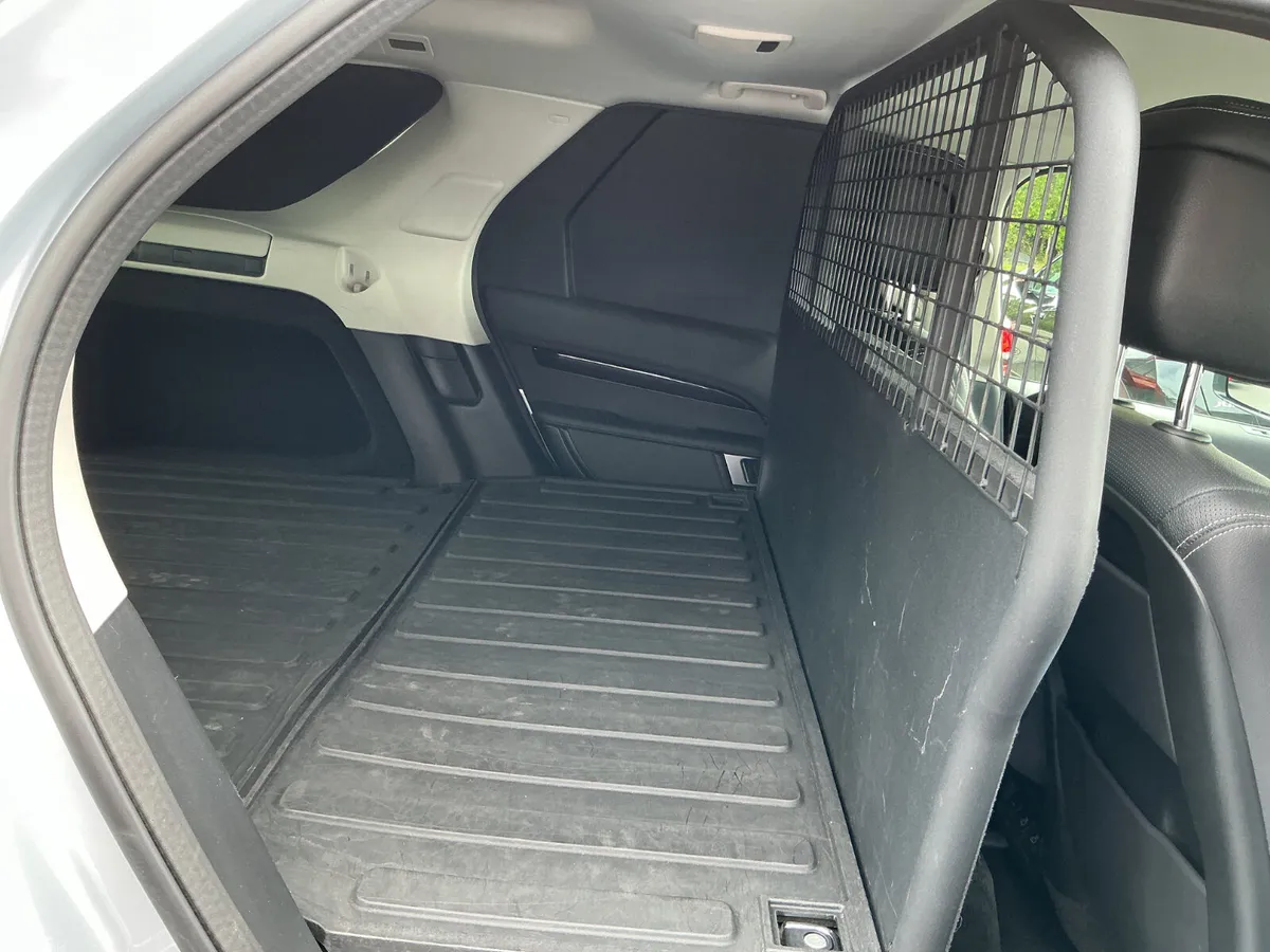 Land Rover Discovery SUV, Diesel, 2021, Silver