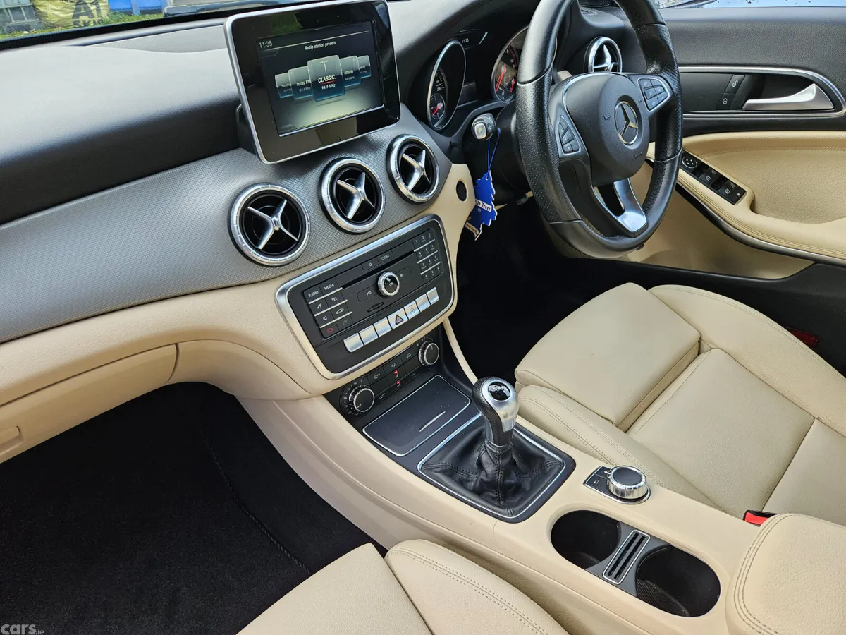 Mercedes-Benz CLA Saloon, Diesel, 2017, Grey