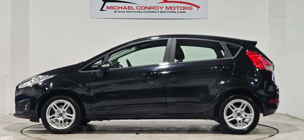 Ford Fiesta Hatchback, Petrol, 2013, Black