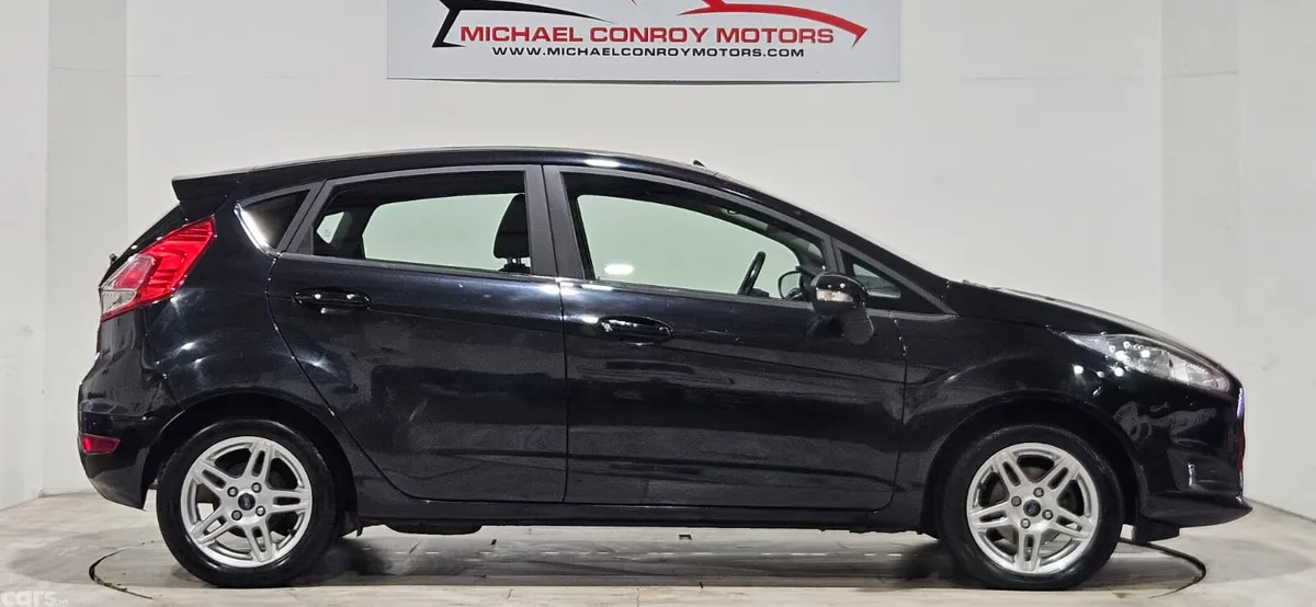 Ford Fiesta Hatchback, Petrol, 2013, Black