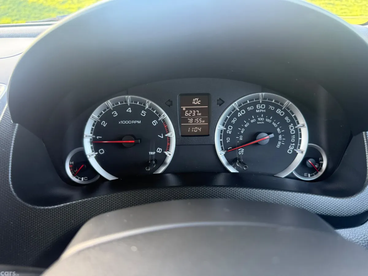 Suzuki Swift Hatchback, Petrol, 2013, White