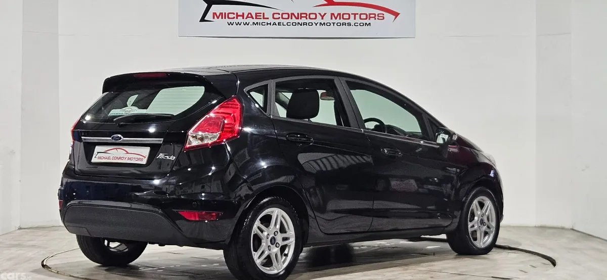 Ford Fiesta Hatchback, Petrol, 2013, Black