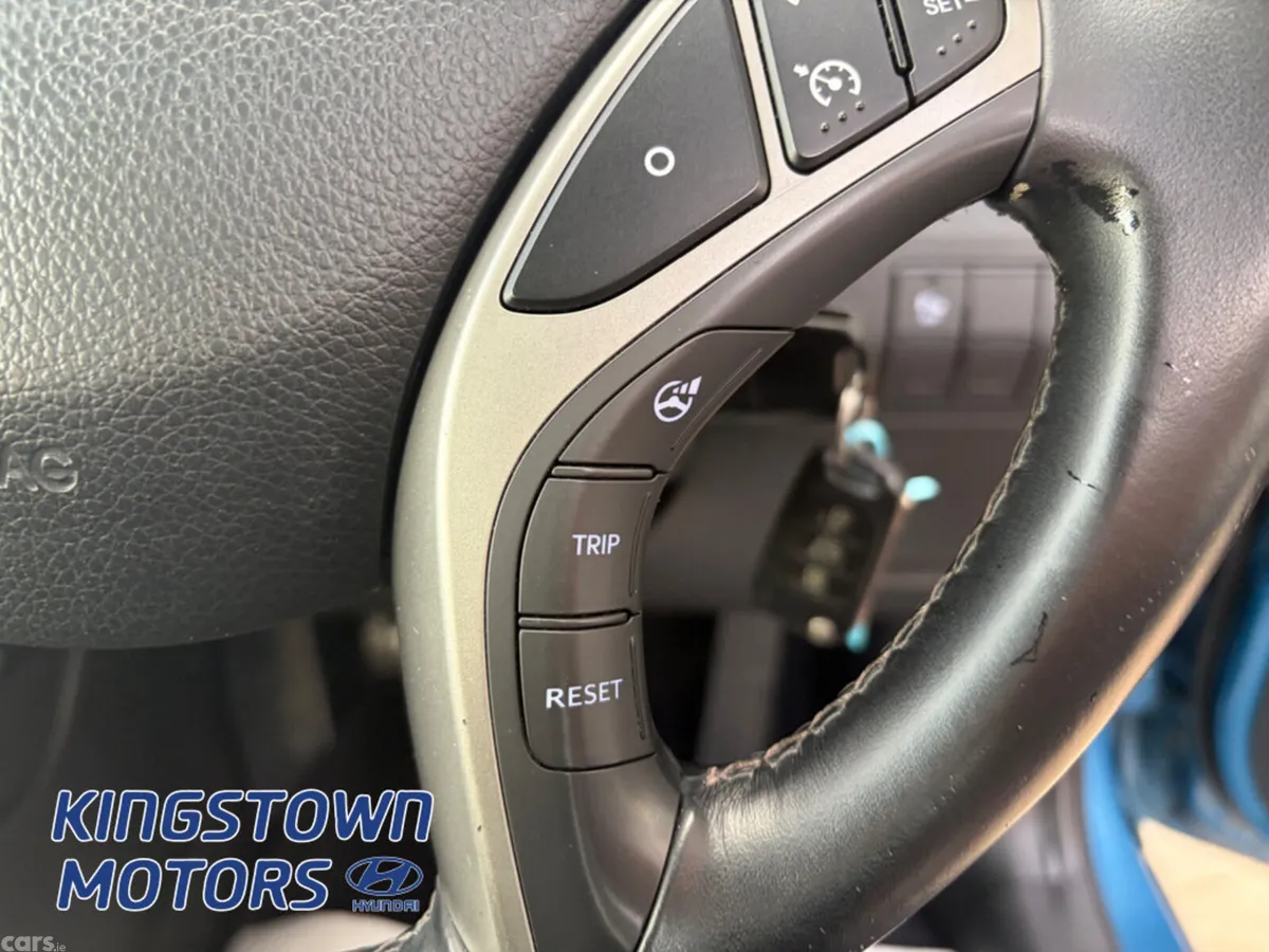 Hyundai i30 Hatchback, Petrol, 2014, Blue