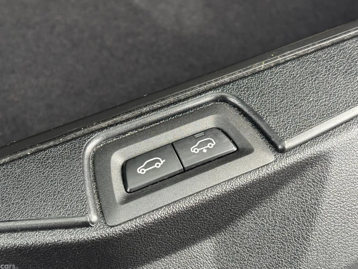 BMW X5 Estate, Petrol Plug-in Hybrid, 2025, Grey