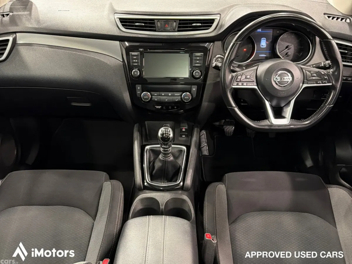 Nissan Qashqai Hatchback, Diesel, 2019, Blue
