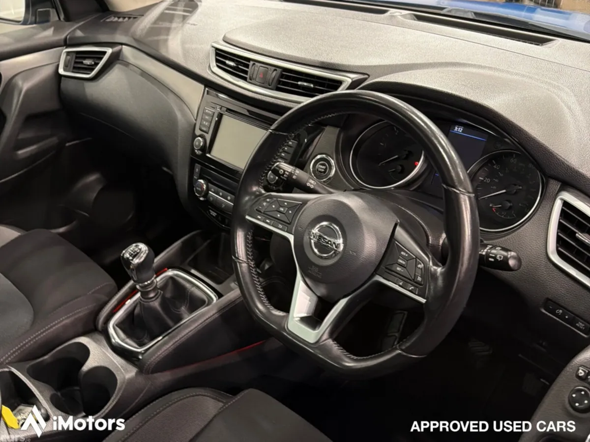Nissan Qashqai Hatchback, Diesel, 2019, Blue