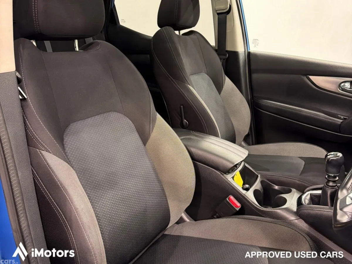Nissan Qashqai Hatchback, Diesel, 2019, Blue