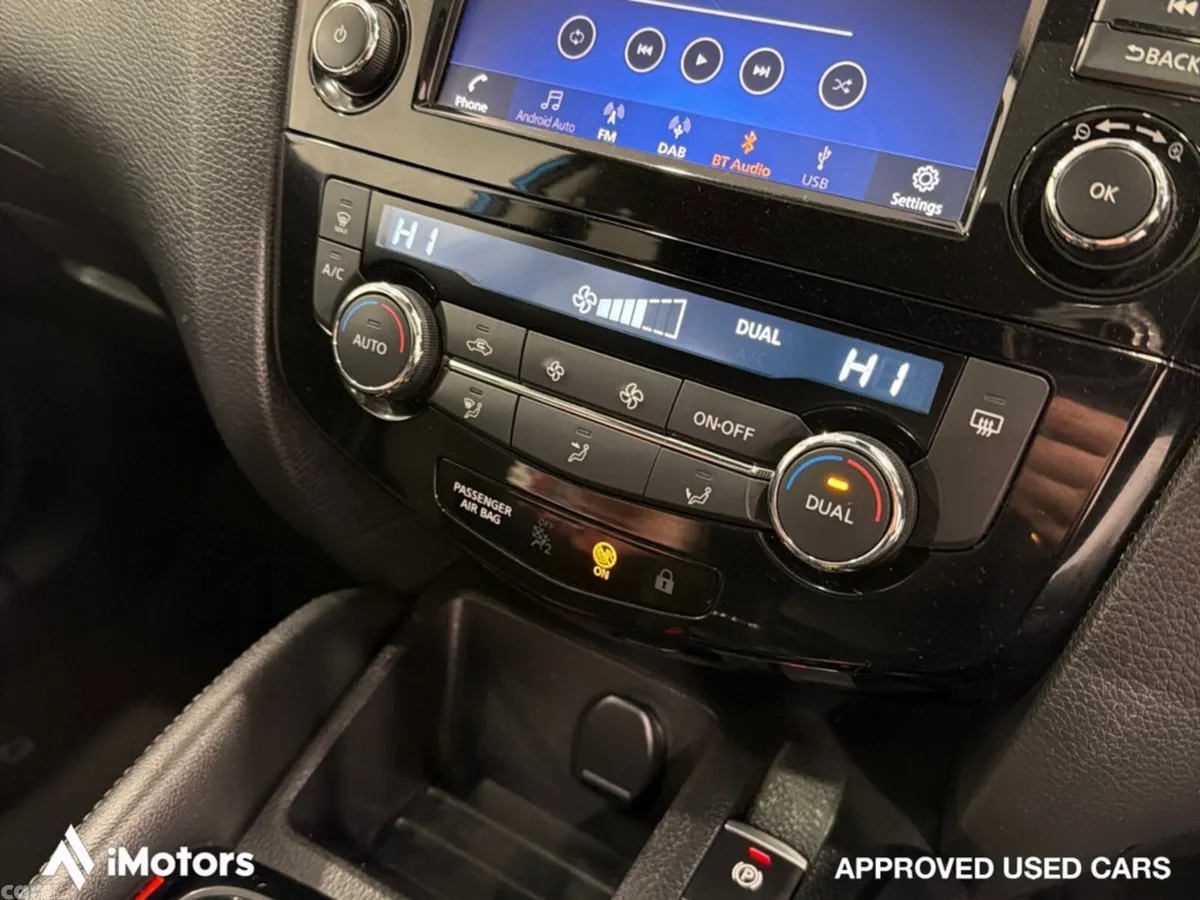 Nissan Qashqai Hatchback, Diesel, 2019, Blue