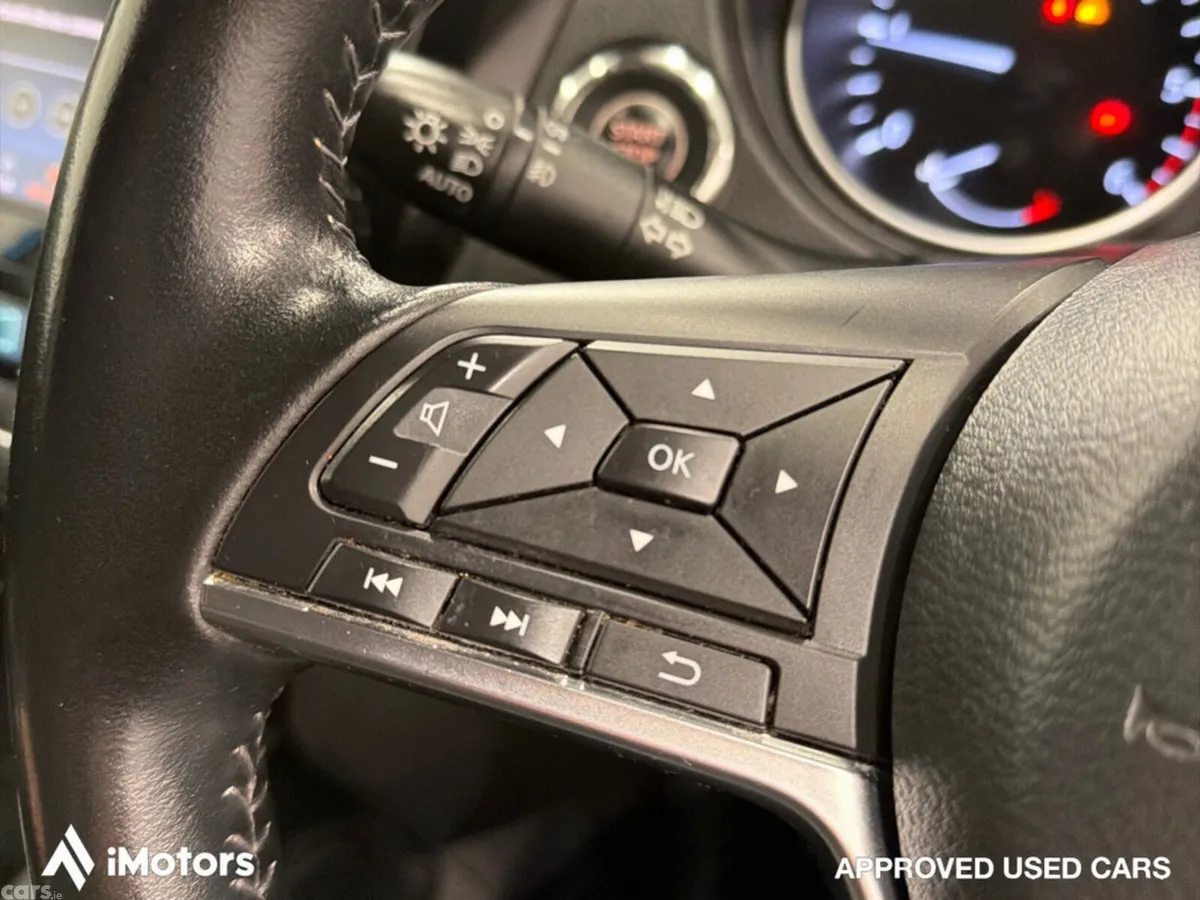 Nissan Qashqai Hatchback, Diesel, 2019, Blue