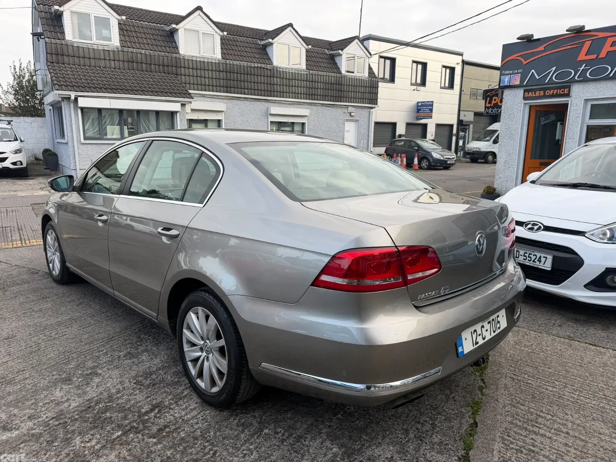 Volkswagen Passat Saloon, Diesel, 2012, Brown