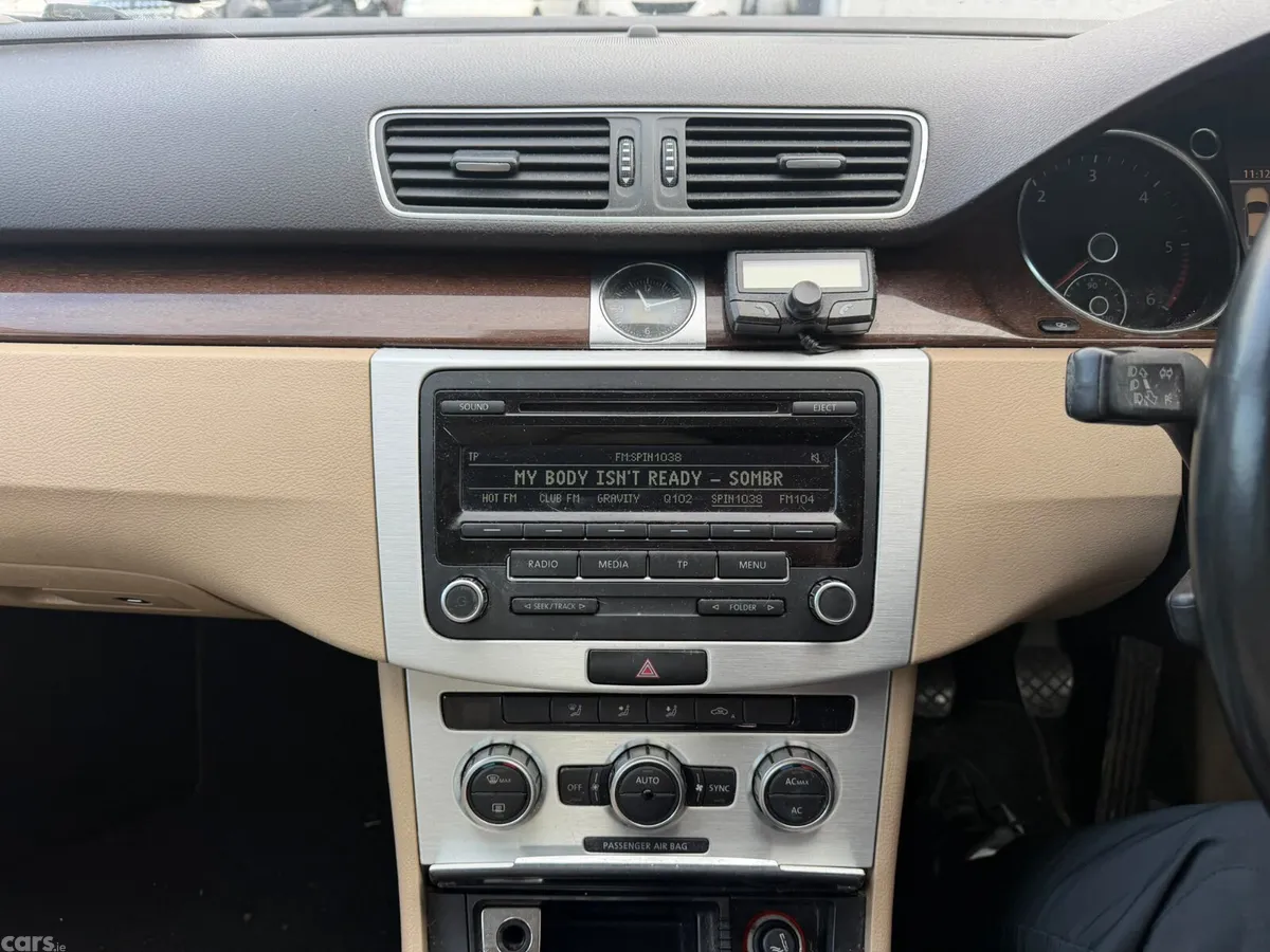 Volkswagen Passat Saloon, Diesel, 2012, Brown