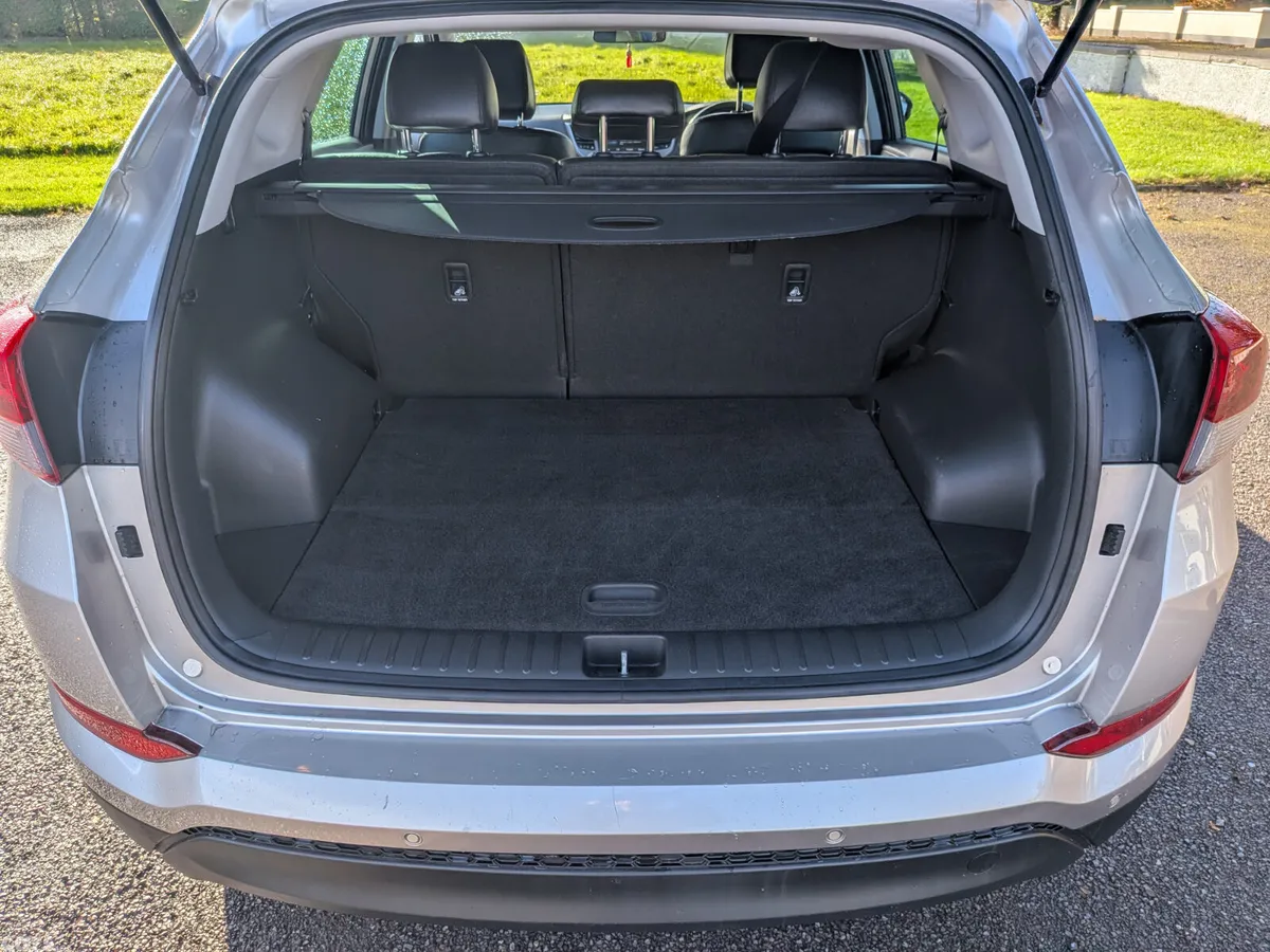 Hyundai Tucson SUV, Diesel, 2016, White