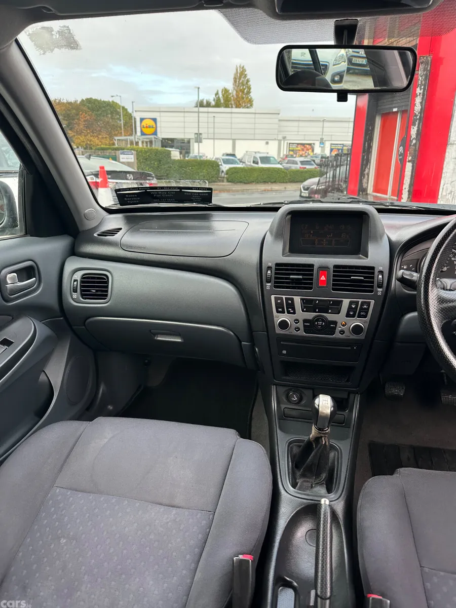 Nissan Almera Hatchback, Petrol, 2006, Silver
