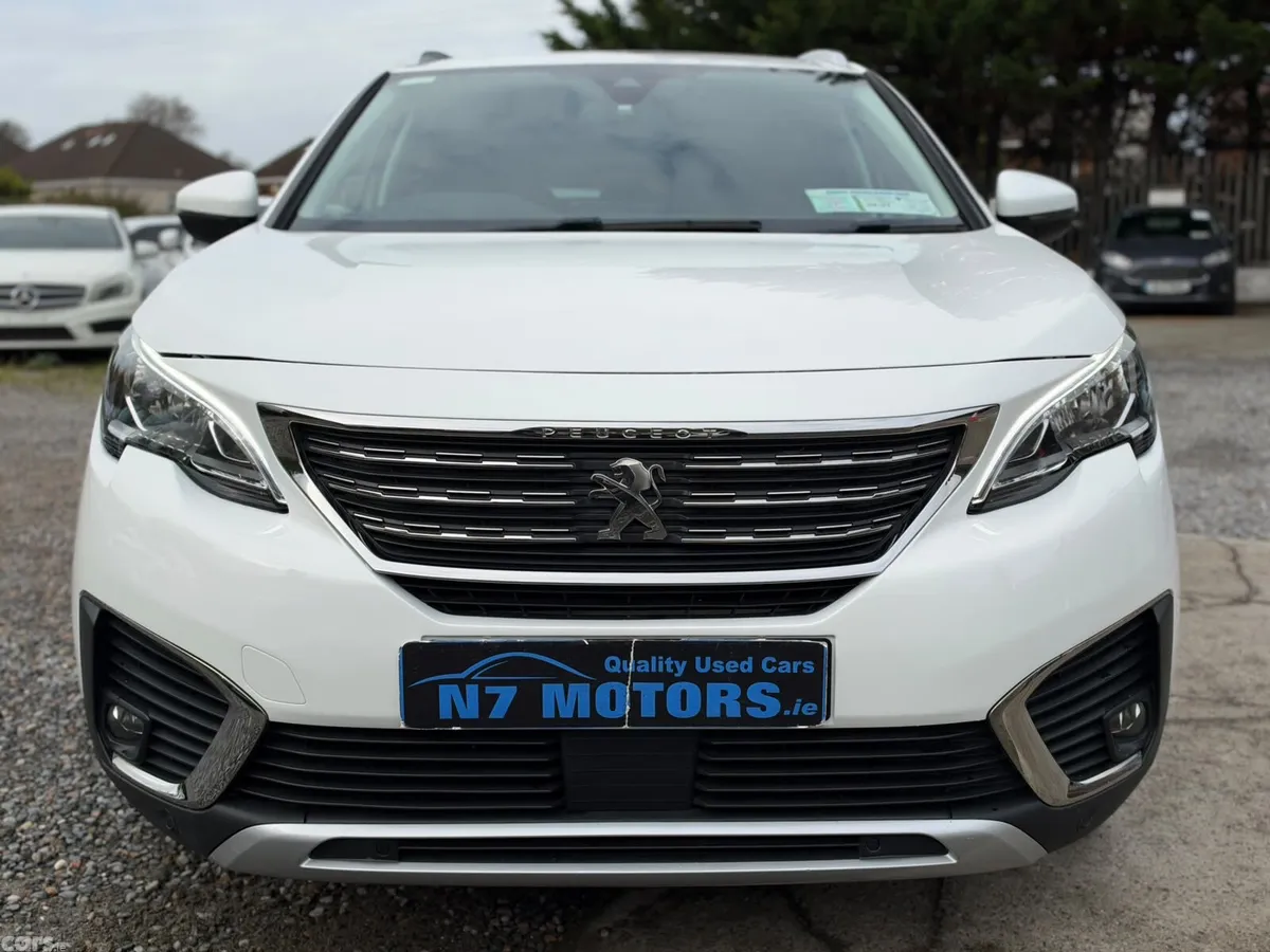 Peugeot 3008 SUV, Petrol, 2017, White