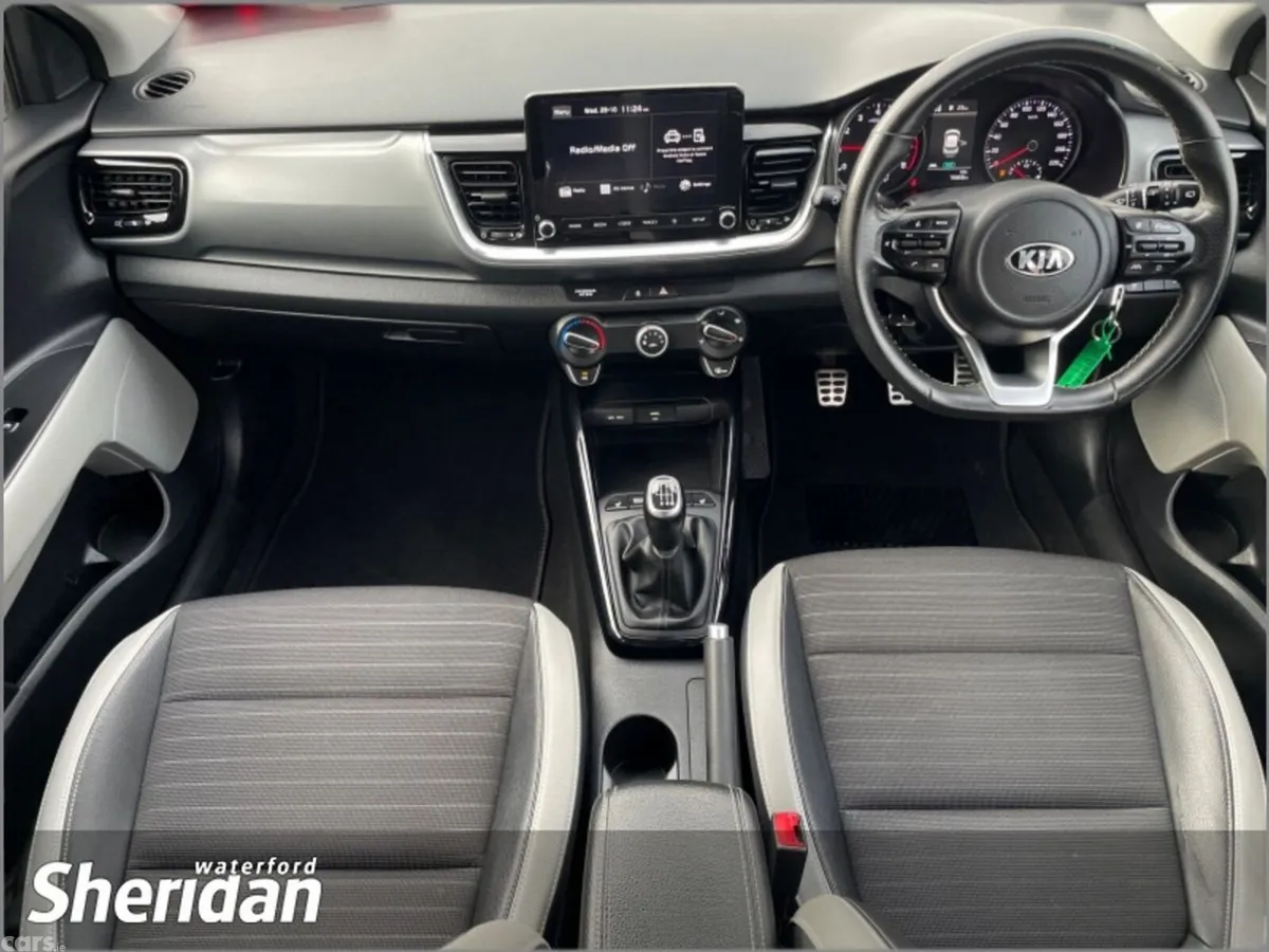 Kia Stonic Estate, Petrol Hybrid, 2022, Grey