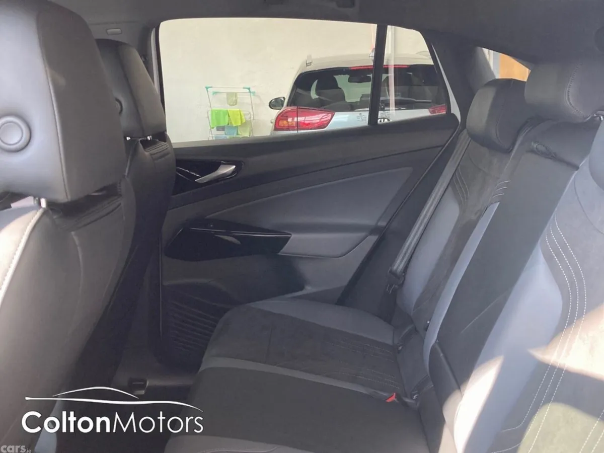 Volkswagen ID.5 SUV, Electric, 2023, White