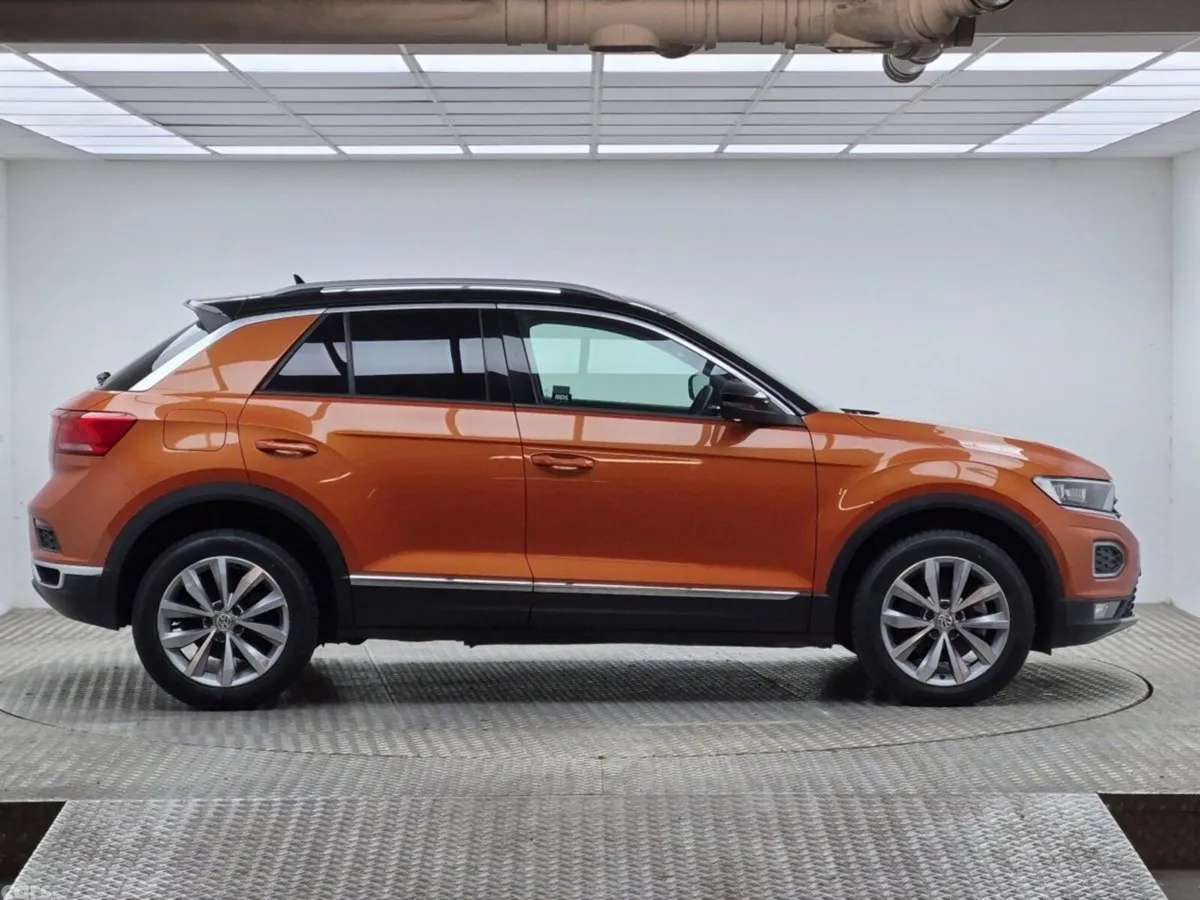 Volkswagen T-Roc SUV, Diesel, 2020, Orange