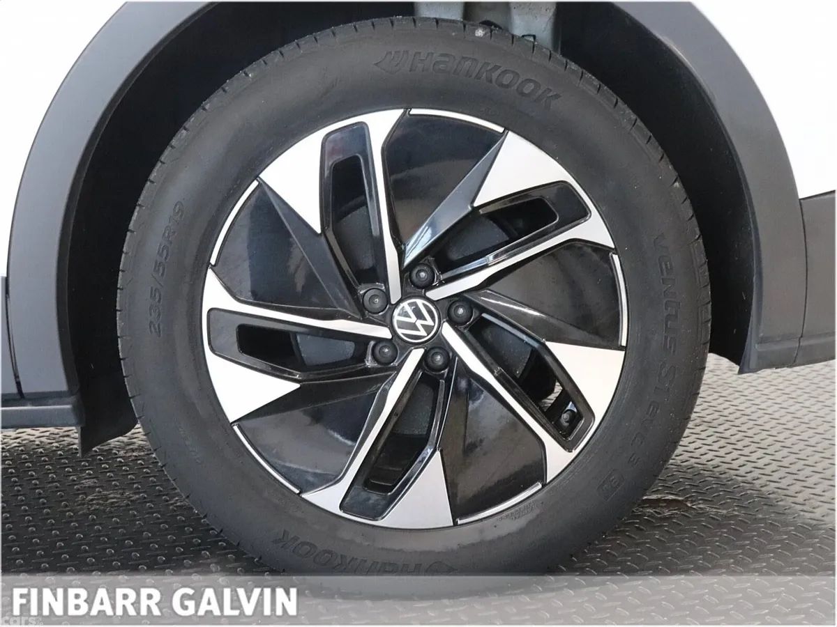 Volkswagen ID.4 Estate, Electric, 2023, White