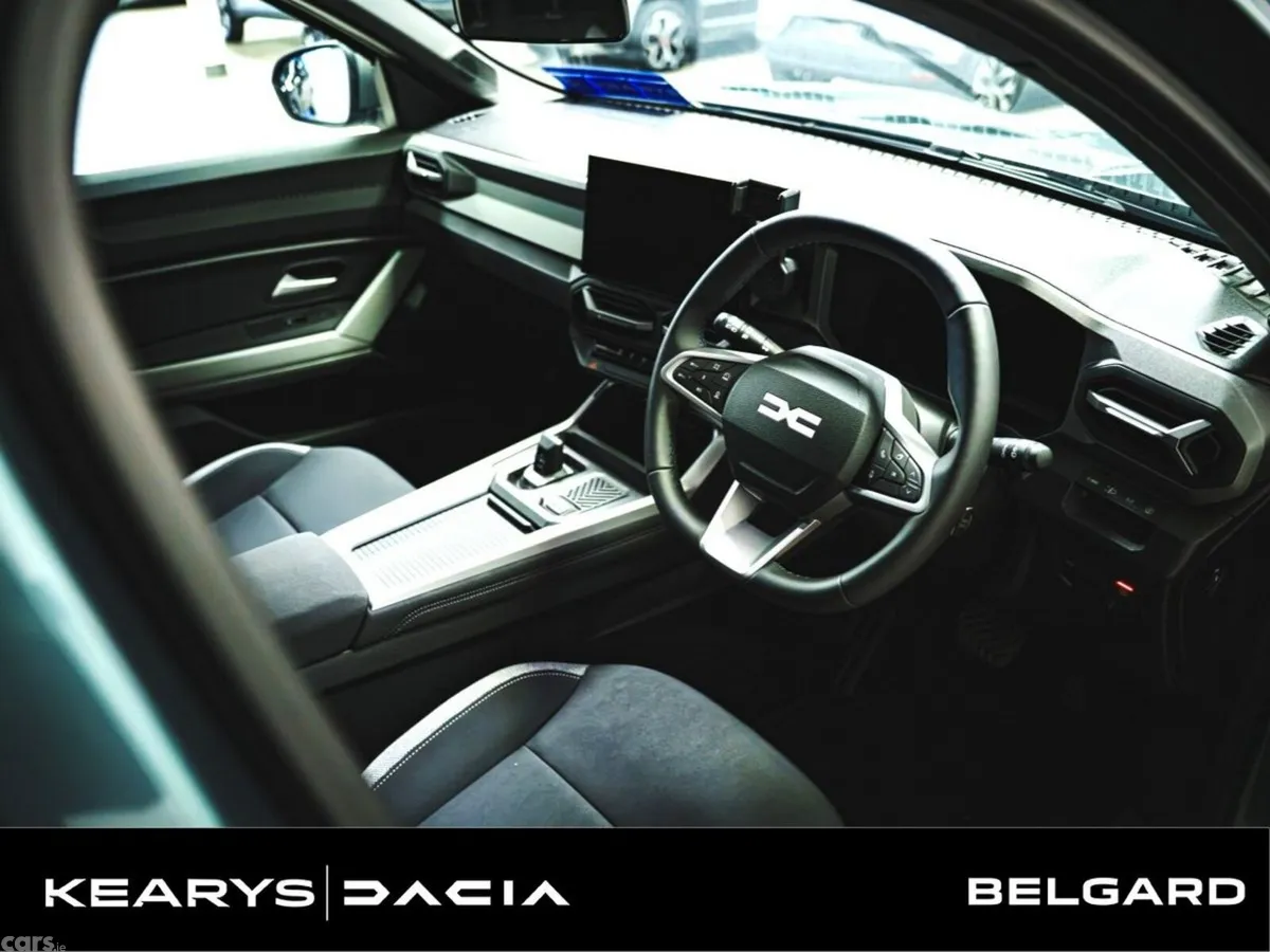 Dacia Bigster SUV, Petrol Hybrid, 2027, Green