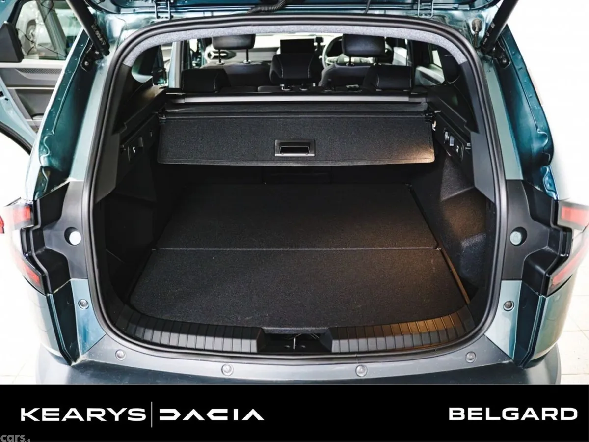 Dacia Bigster SUV, Petrol Hybrid, 2027, Green