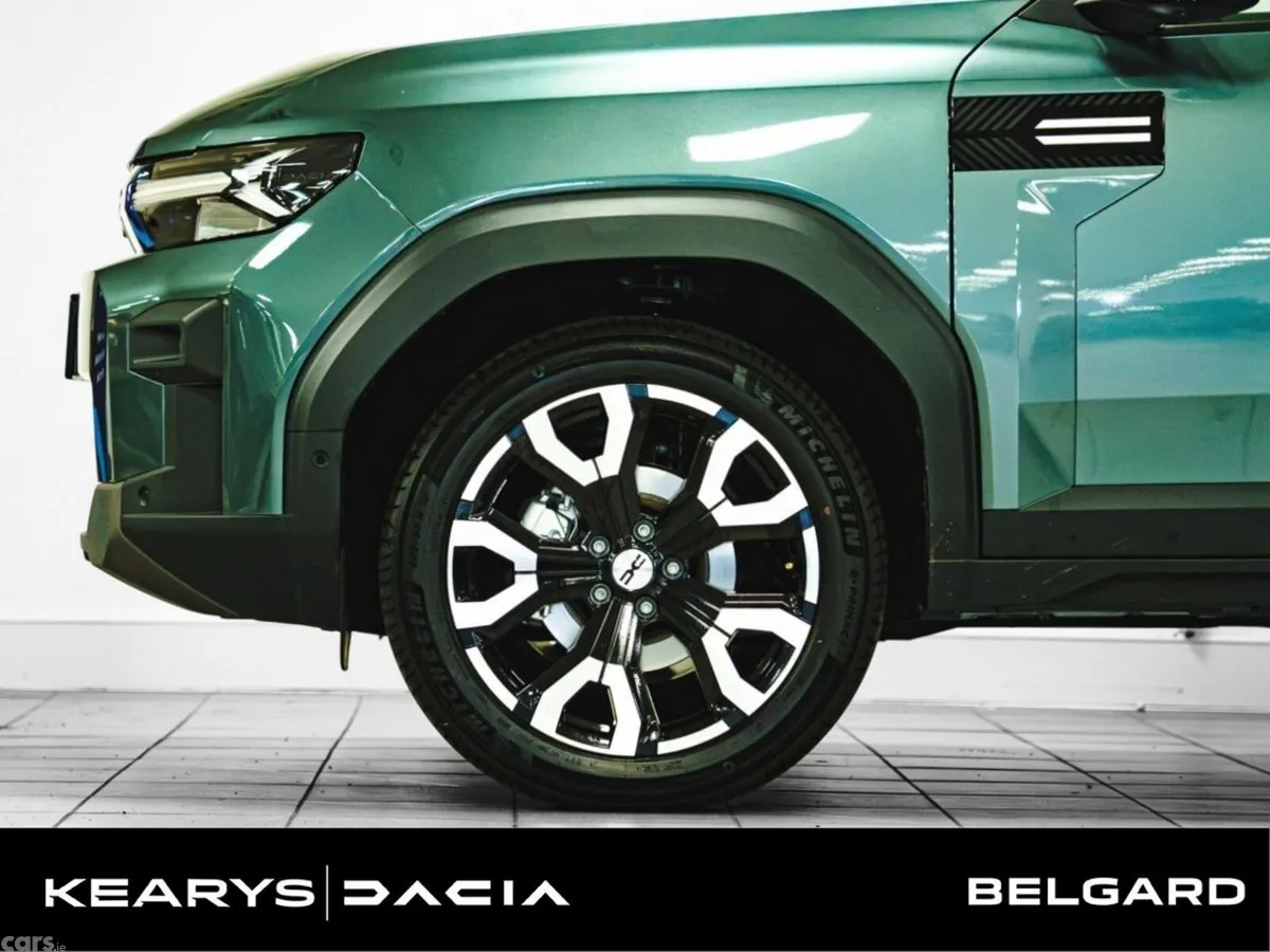 Dacia Bigster SUV, Petrol Hybrid, 2027, Green