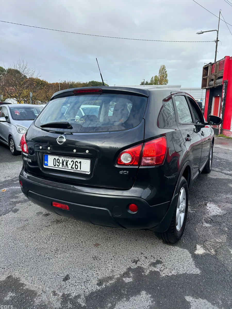 Nissan Qashqai Hatchback, Diesel, 2009, Black