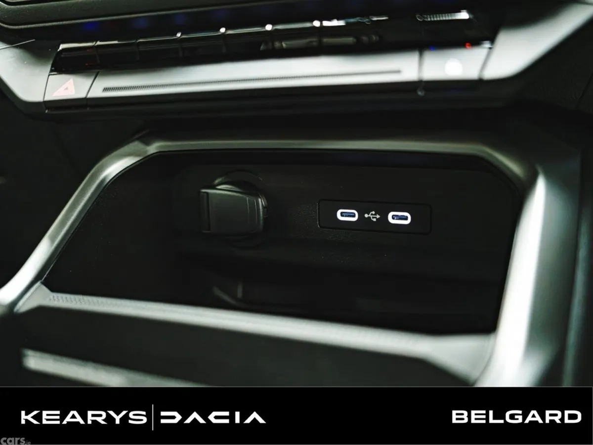 Dacia Bigster SUV, Petrol Hybrid, 2027, Green