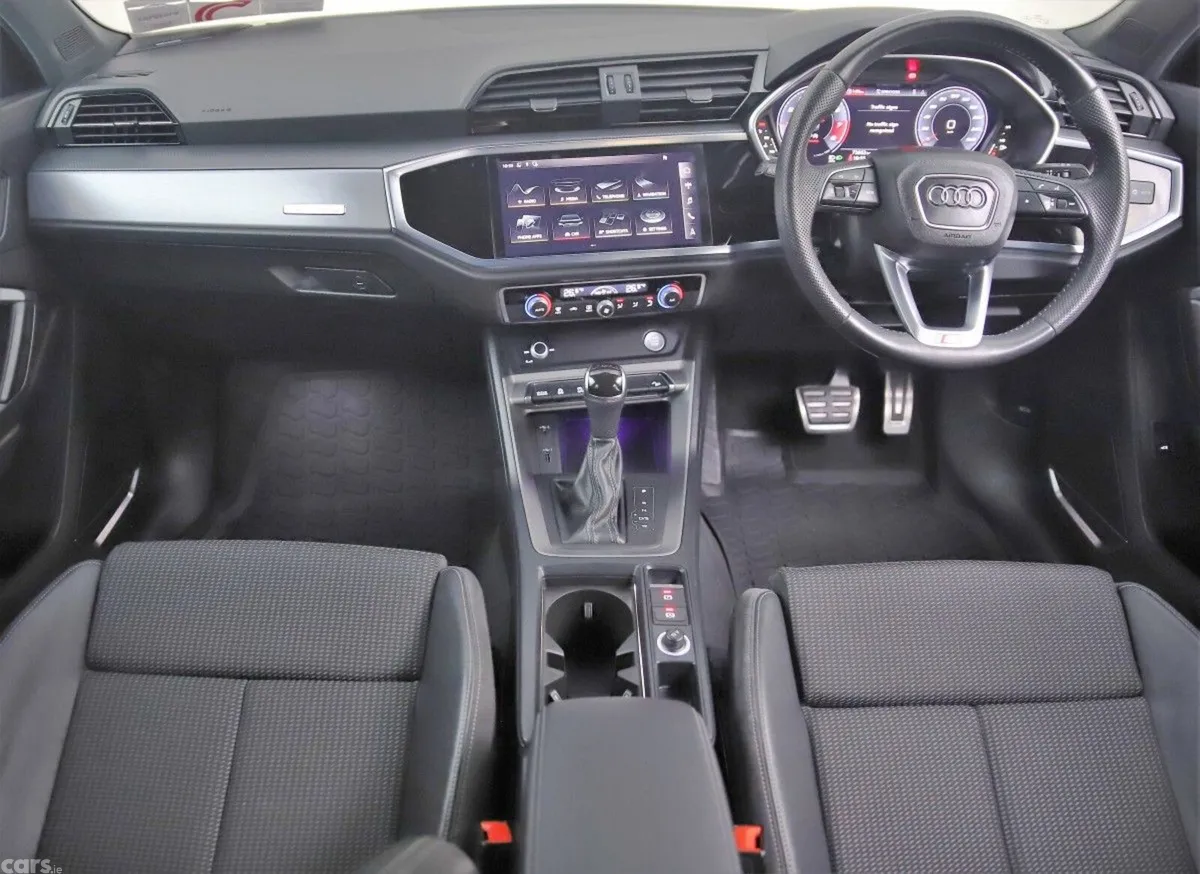 Audi Q3 SUV, Petrol, 2020, Blue