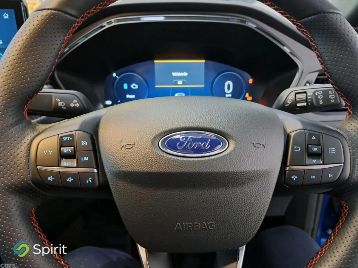 Ford Kuga SUV, Petrol Plug-in Hybrid, 2025, Blue