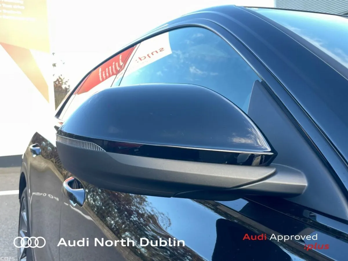 Audi Q8 Hatchback, Petrol Plug-in Hybrid, 2023, Black