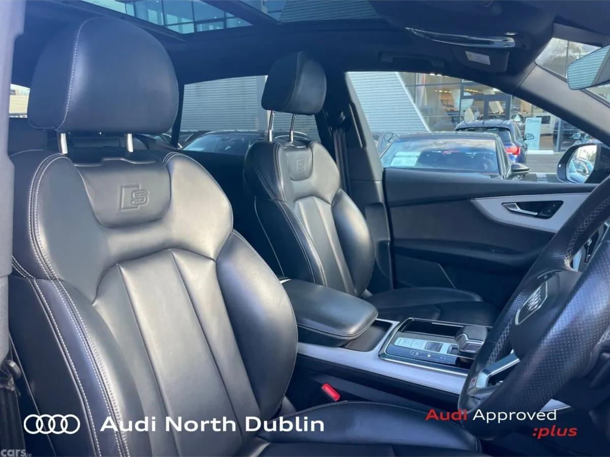 Audi Q8 Hatchback, Petrol Plug-in Hybrid, 2023, Black