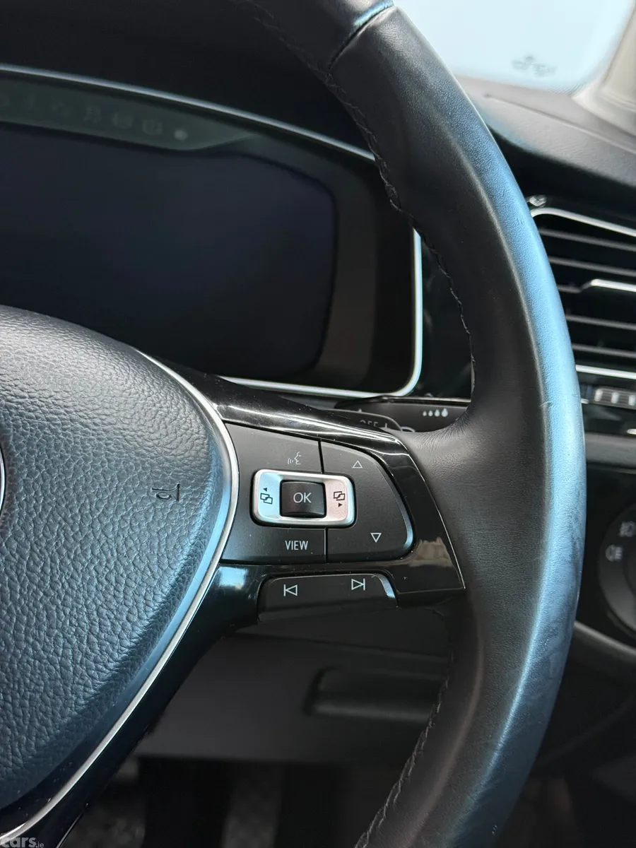 Volkswagen Golf Hatchback, Petrol, 2019, White