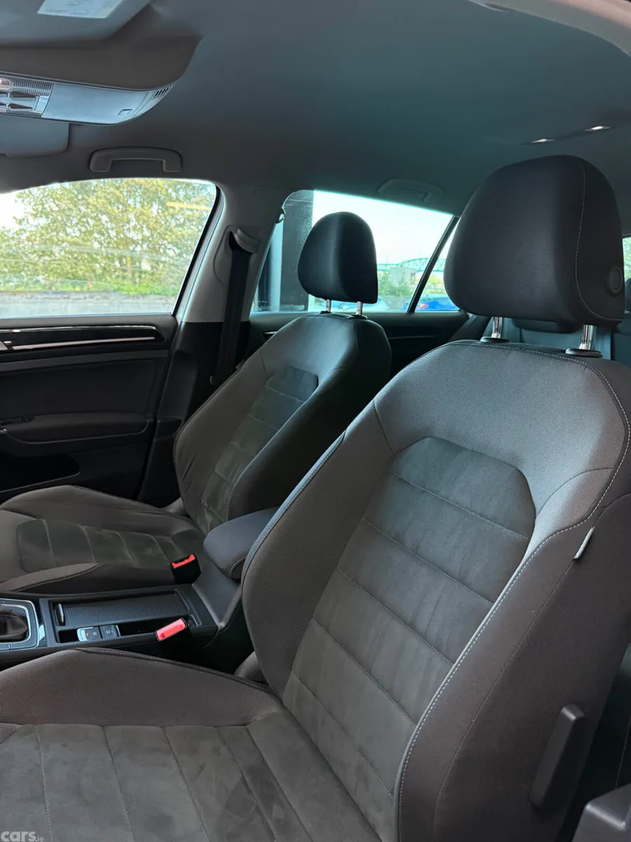 Volkswagen Golf Hatchback, Petrol, 2019, White