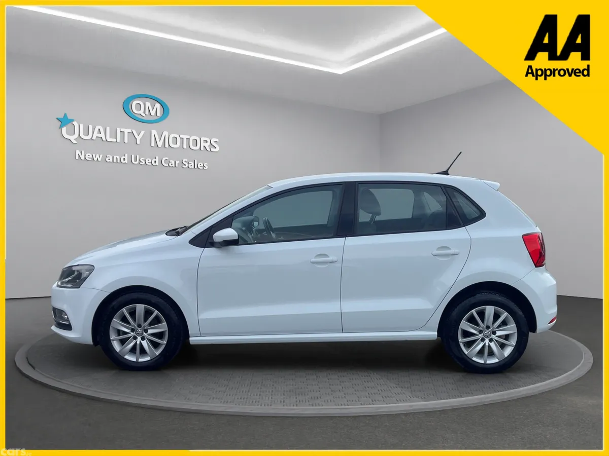 Volkswagen Polo Hatchback, Petrol, 2017, White
