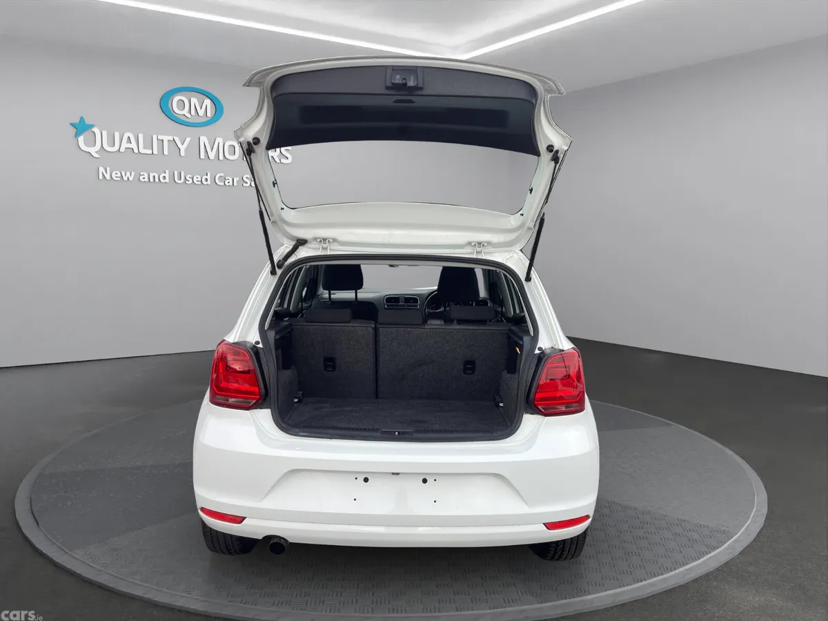 Volkswagen Polo Hatchback, Petrol, 2017, White