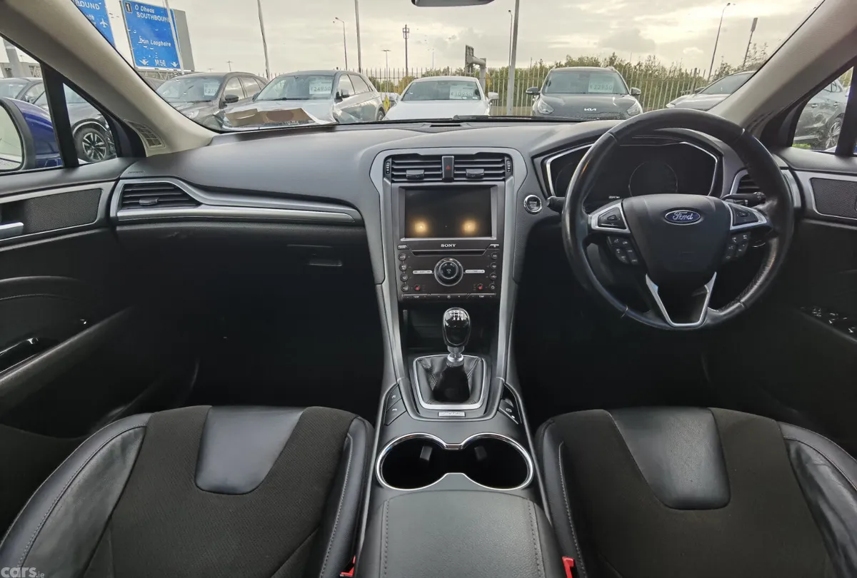 Ford Mondeo Hatchback, Diesel, 2018, Blue