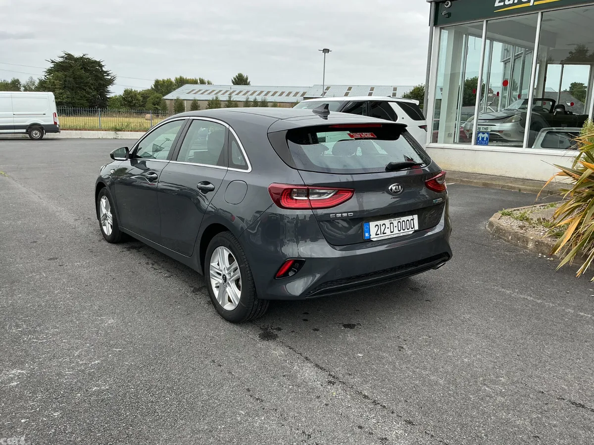 Kia Ceed Hatchback, Diesel Hybrid, 2021, Grey