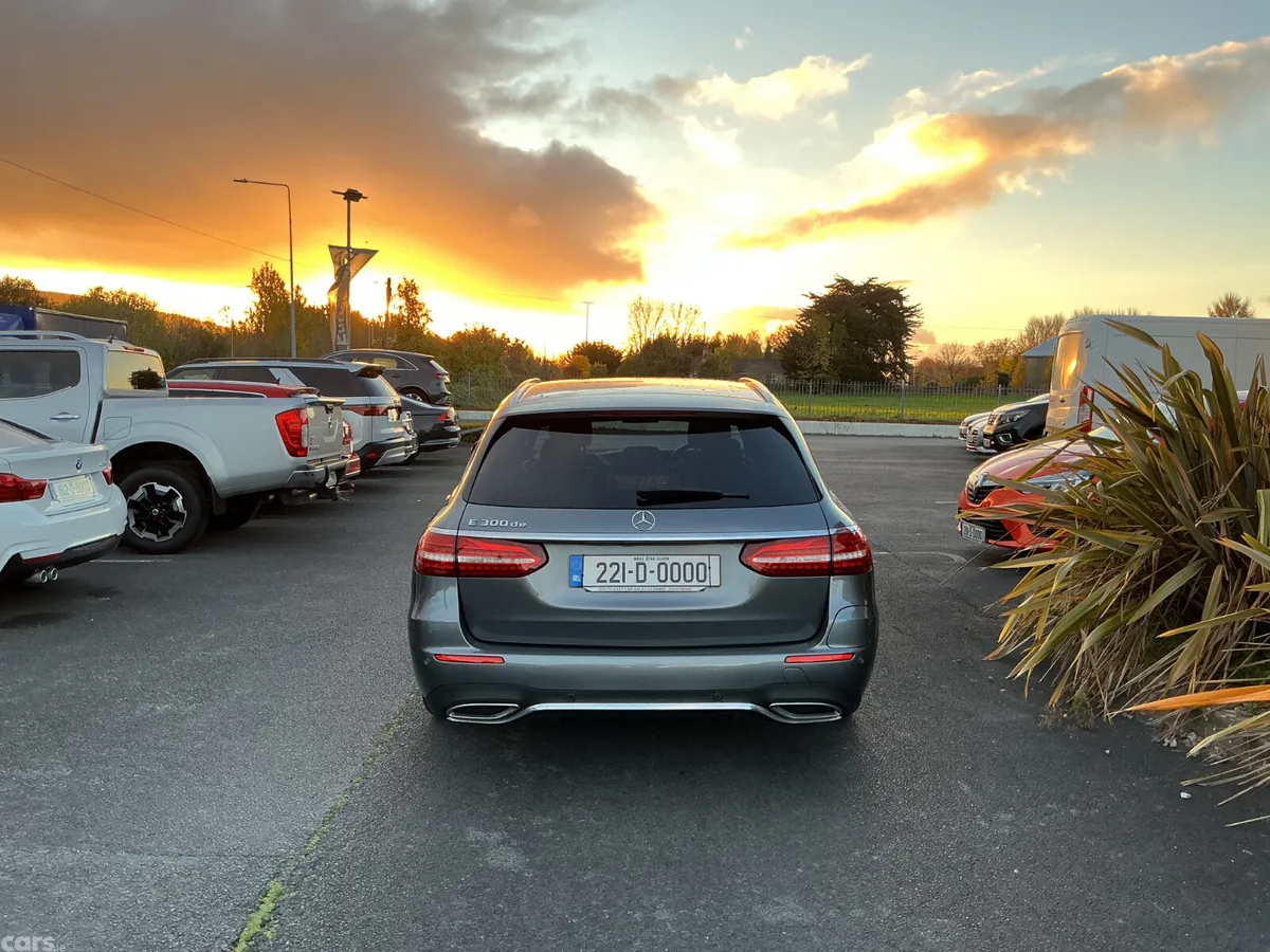 Mercedes-Benz 300 Estate, Diesel Hybrid, 2022, Grey