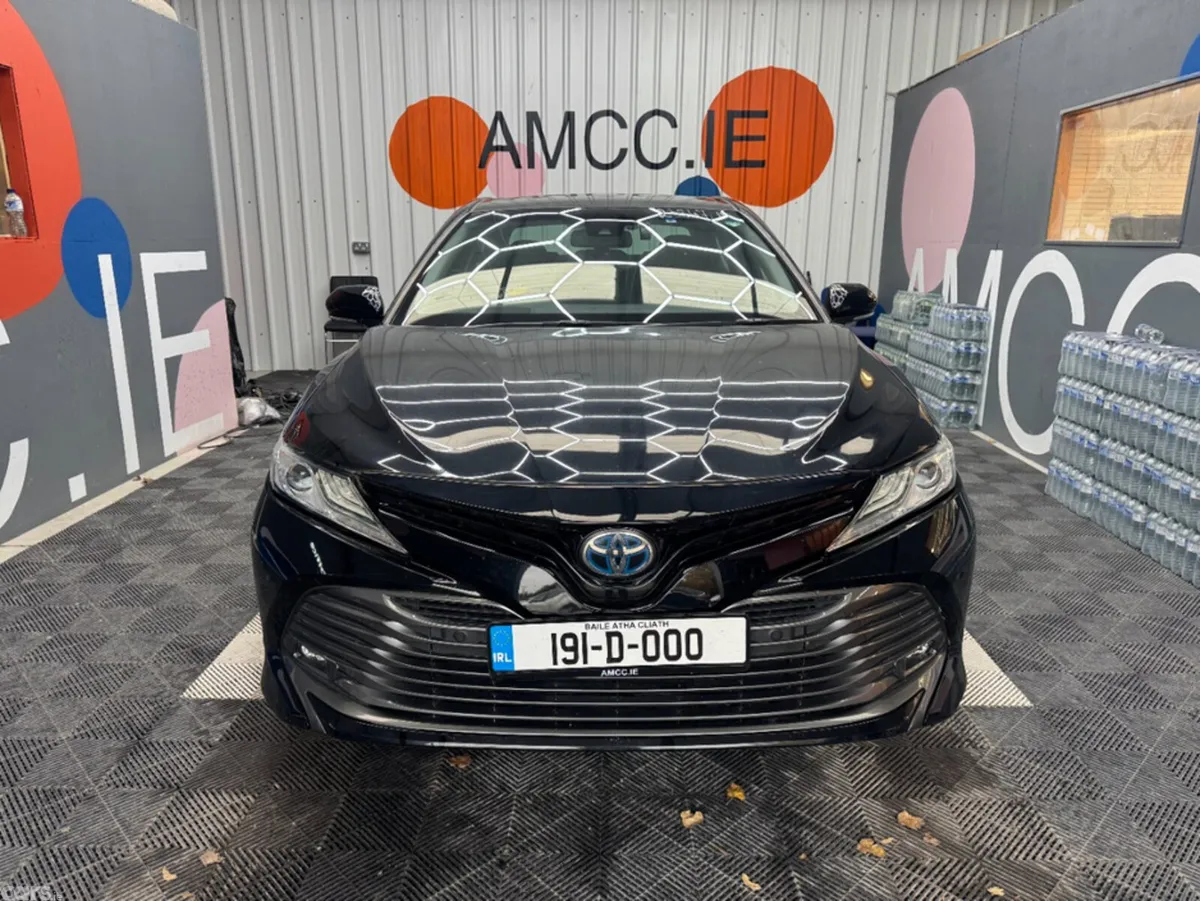 Toyota Camry Saloon, Petrol Hybrid, 2019, Black