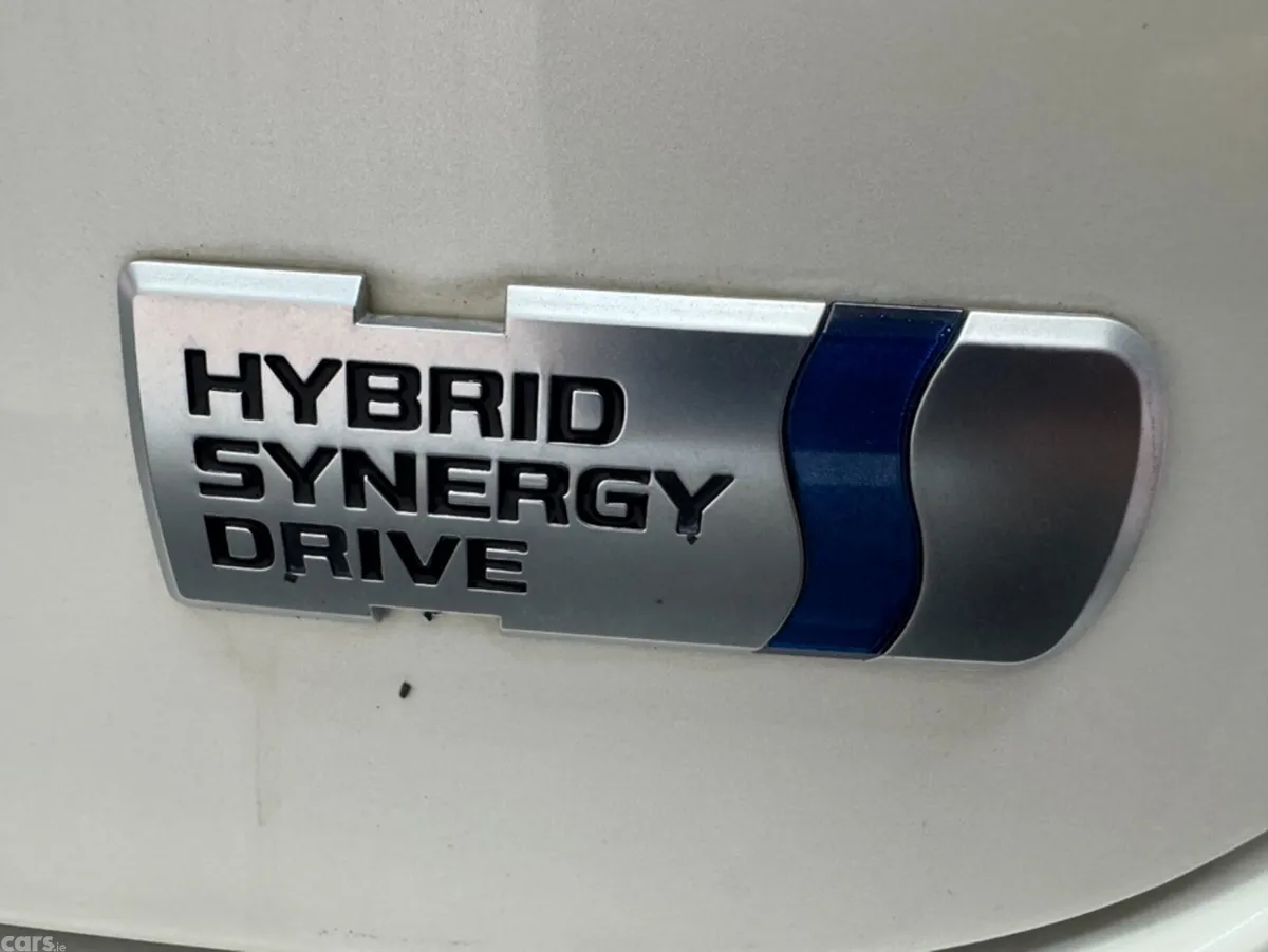 Toyota Yaris Cross SUV, Petrol Hybrid, 2021, White