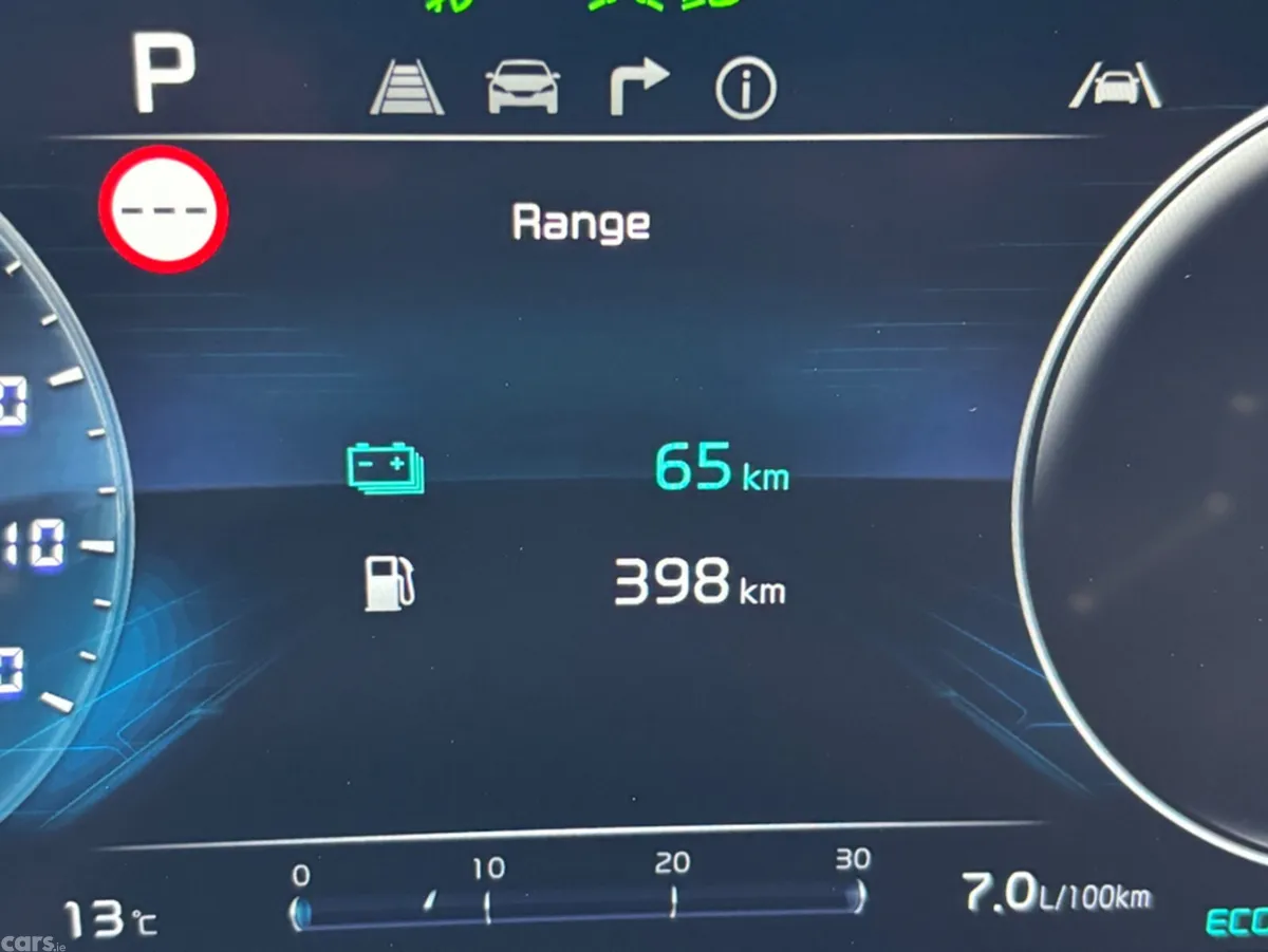 Kia Sportage MPV, Petrol Plug-in Hybrid, 2023, White