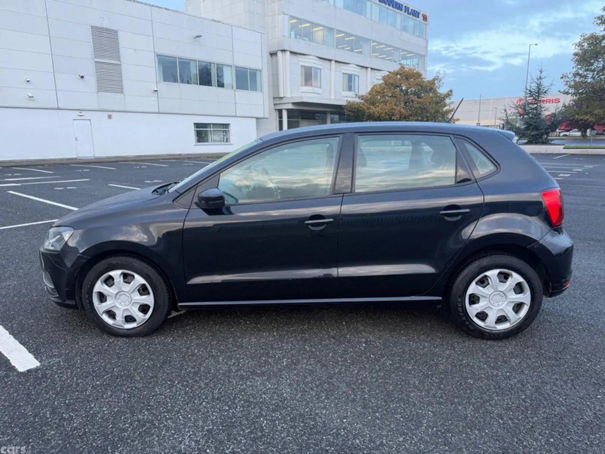 Volkswagen Polo Hatchback, Petrol, 2014, Black