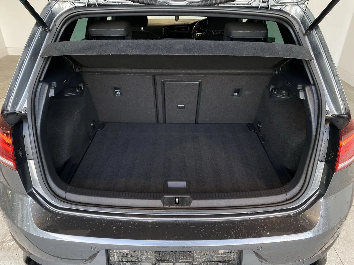 Volkswagen Golf Hatchback, Petrol, 2020, Grey